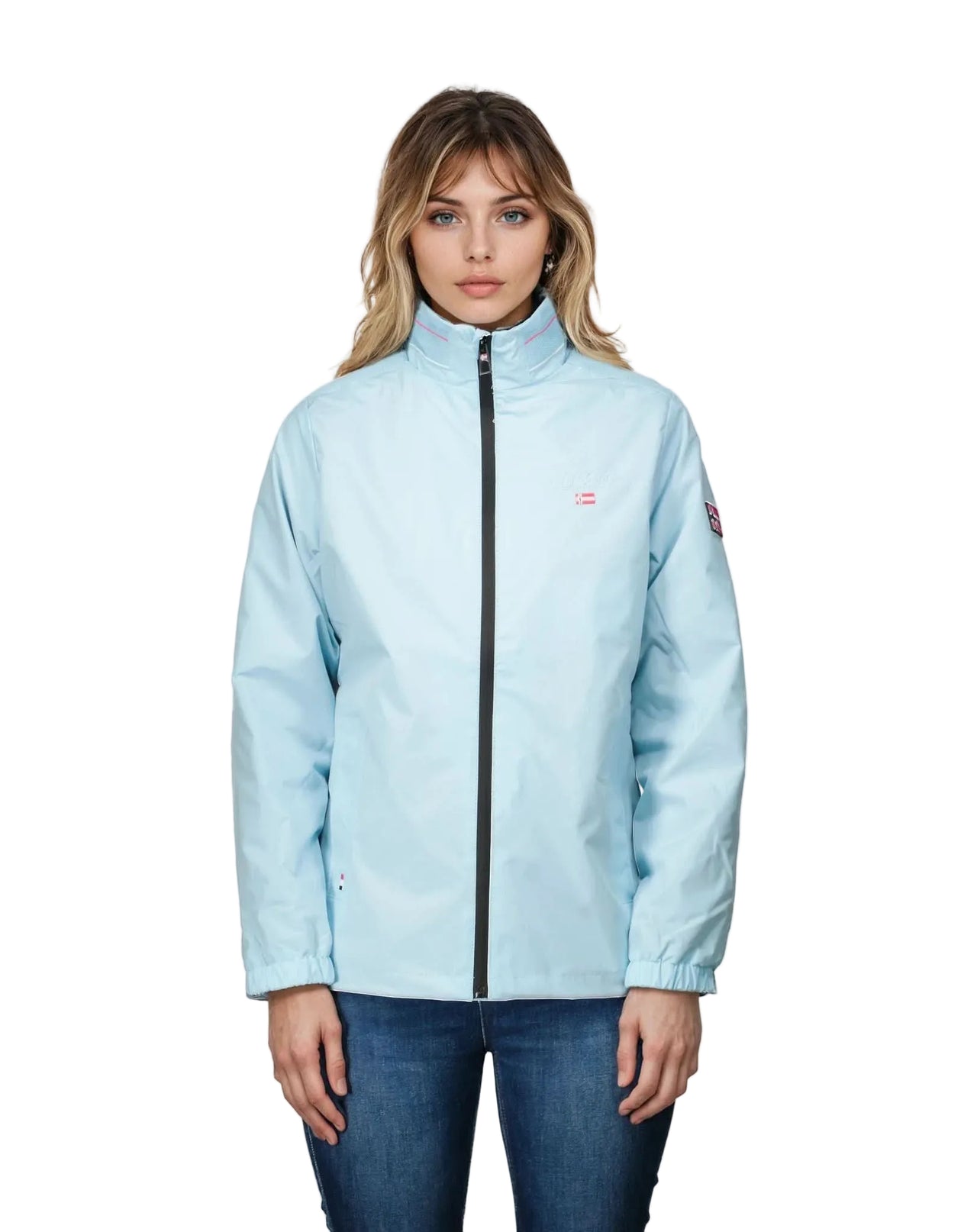 Geographical Norway Geographical Norway BIRMO Mujer - Chaqueta ligera de primavera en poliéster - Geographical Norway BIRMO_LADY_BLEU_CIEL_S_SDB-BIRMO_LADY_BLEU_CIEL_M_SDB-BIRMO_LADY_BLEU_CIEL_L_SDB- BIRMO_LADY_BLEU_CIEL_M_SDB-BIRMO_LADY_BLEU_CIEL_M_SDBBIRMO_LADY_BLEU_CIEL_XL_SDB-BIRMO_LADY_BLEU_CIEL_XXL_SDB-BIRMO_LADY_MARINE_SDB-BIRMO_LADY_MARINE_M_SDB-BIRMO_LADY_MARINE_L_SDB-BIRMO_LADY_MARINE_XL_SDB-BIRMO_LADY_MARINE_XXL_SDB