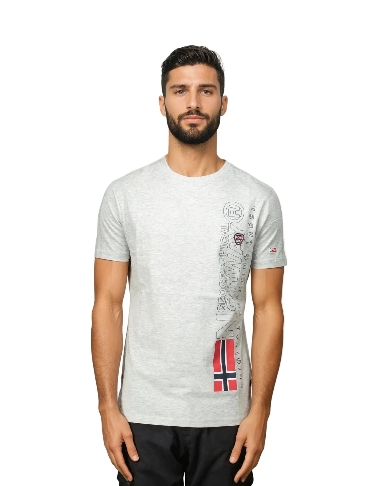 Geographical Norway Norway JOGO - Camiseta manga corta hombre con bandera - Geographical Norway JOGO_MEN_CORAIL_SDB-JOGO_MEN_CORAIL_M_SDB-JOGO_MEN_CORAIL_L_SDB- - Geographical Norway NorwayJOGO_MEN_CORAIL_XL_SDB-JOGO_MEN_CORAIL_XXL_SDB-JOGO_MEN_CORAIL_3XL_SDB-JOGO_MEN_KAKI_SDB-JOGO_MEN_KAKI_M_SDB-JOGO_MEN_KAKI_XL_SDB-JOGO_MEN_KAKI_XL_SDB-JOGO_MEN_KAKI_XL_SDB