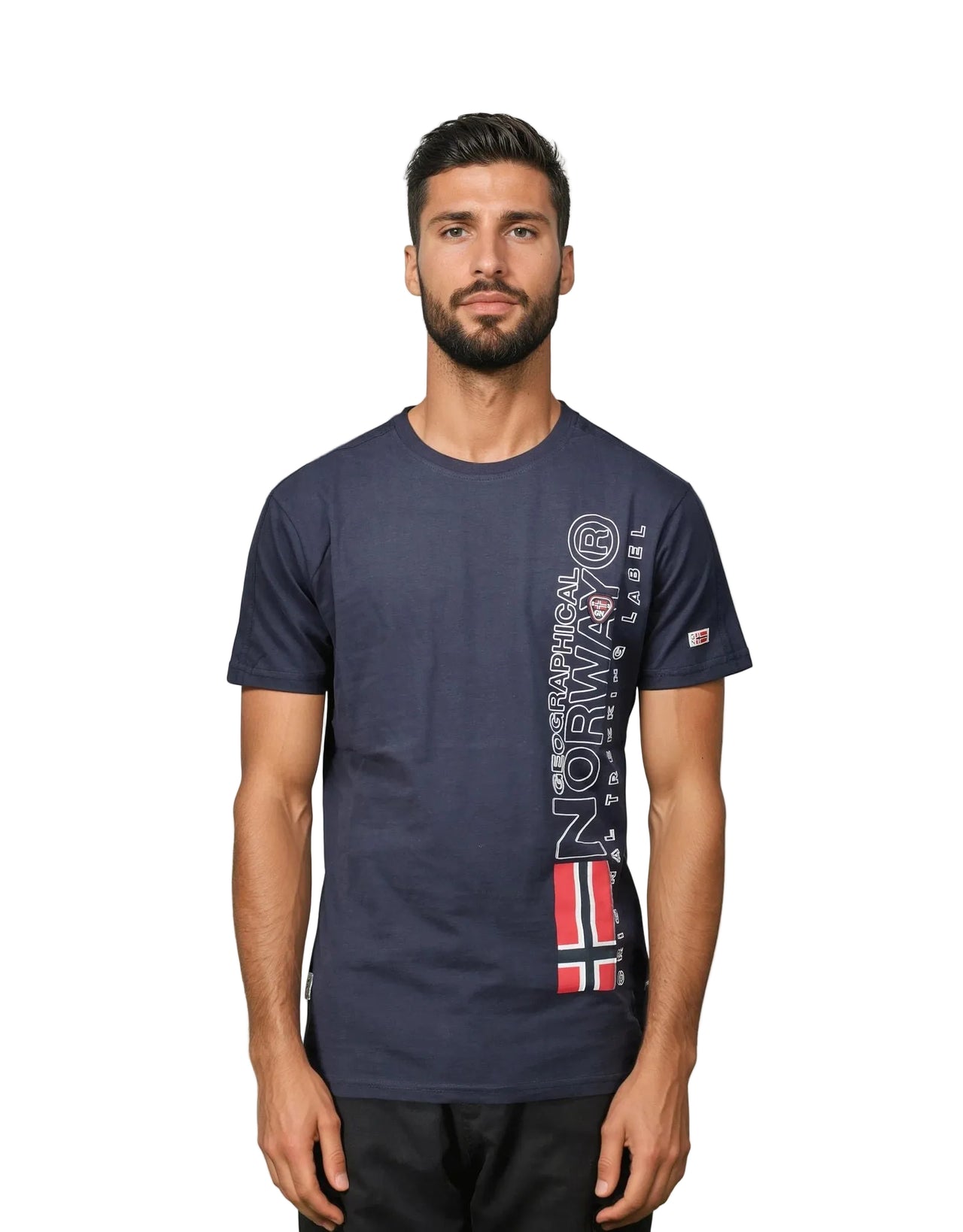Geographical Norway JOGO - T-Shirt Homme Manches Courtes avec Drapeau - Geographical Norway JOGO_MEN_CORAIL_S_SDB-JOGO_MEN_CORAIL_M_SDB-JOGO_MEN_CORAIL_L_SDB-JOGO_MEN_CORAIL_XL_SDB-JOGO_MEN_CORAIL_XXL_SDB-JOGO_MEN_CORAIL_3XL_SDB-JOGO_MEN_KAKI_S_SDB-JOGO_MEN_KAKI_M_SDB-JOGO_MEN_KAKI_L_SDB-JOGO_MEN_KAKI_XL_SDB