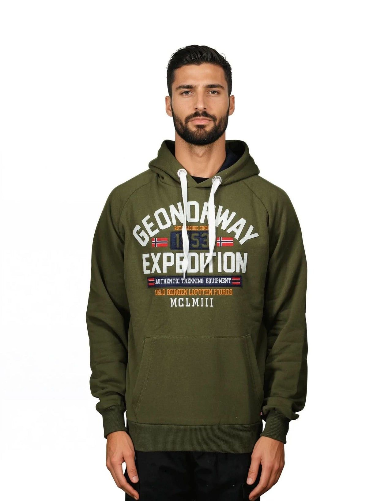 Geographical Norway GERMANITO - Felpa con cappuccio da uomo con stampa e bandiera - Geographical Norway GERMANITO_MEN_NOIR_S_SDB-GERMANITO_MEN_NOIR_M_SDB-GERMANITO_MEN_MARINE_M_SDB-GERMANITO_MEN_MARINE_S_SDB-GERMANITO_MEN_ROUGE_SDB-GERMANITO_MEN_KAKI_M_SDB-GERMANITO_MEN_KAKI_SDB-GERMANITO_MEN_ROUGE_M_SDB-GERMANITO_MEN_GRIS_CLAIR_M_SDB-GERMANITO_MEN_GRIS_CLAIR_S_SDB
