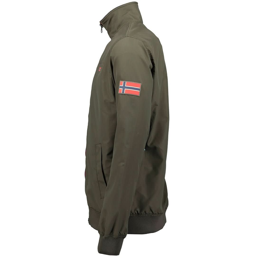Geographical Norway BENILDE Mann - Leichter Parka mit Stickerei - Geographical Norway BENILDE_MEN_KAKI_S_SDB-BENILDE_MEN_KAKI_M_SDB-BENILDE_MEN_KAKI_L_SDB-.BENILDE_MEN_KAKI_XL_SDB-BENILDE_MEN_KAKI_XXL_SDB-BENILDE_MEN_KAKI_3XL_SDB-BENILDE_MEN_MARINE_S_SDB-BENILDE_MEN_MARINE_M_SDB-BENILDE_MEN_MARINE_L_SDB-BENILDE_MEN_MARINE_XL_SDB