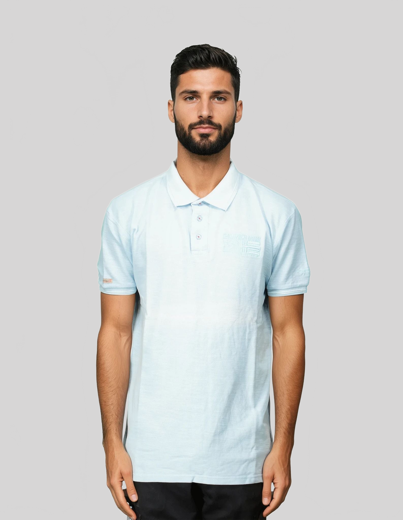 Geographical Norway Geographical Norway Kslub Hombre - Polo bordado con banderas y manga corta - Geographical Norway KSLUB_MEN_BEIGE_S_SDB-KSLUB_MEN_BLANC_CASSE_S_SDB- KSLUB_MEN_BEIGE_S_SDB-KSLUB_MEN_BARINE_S_S_SDB-KSLUB_MEN_BLANC_CASSE_S_SDBKSLUB_MEN_BLUEU_CLAIR_S_SDB-KSLUB_MEN_OLIVE_S_SDB-KSLUB_MEN_BLANC_CASSE_M_SDB-KSLUB_MEN_BLUEU_CLAIR_M_SDB-KSLUB_MEN_OLIVE_M_SDB-KSLUB_MEN_MARINE_M_SDB-KSLUB_MEN_BEIGE_M_SDB