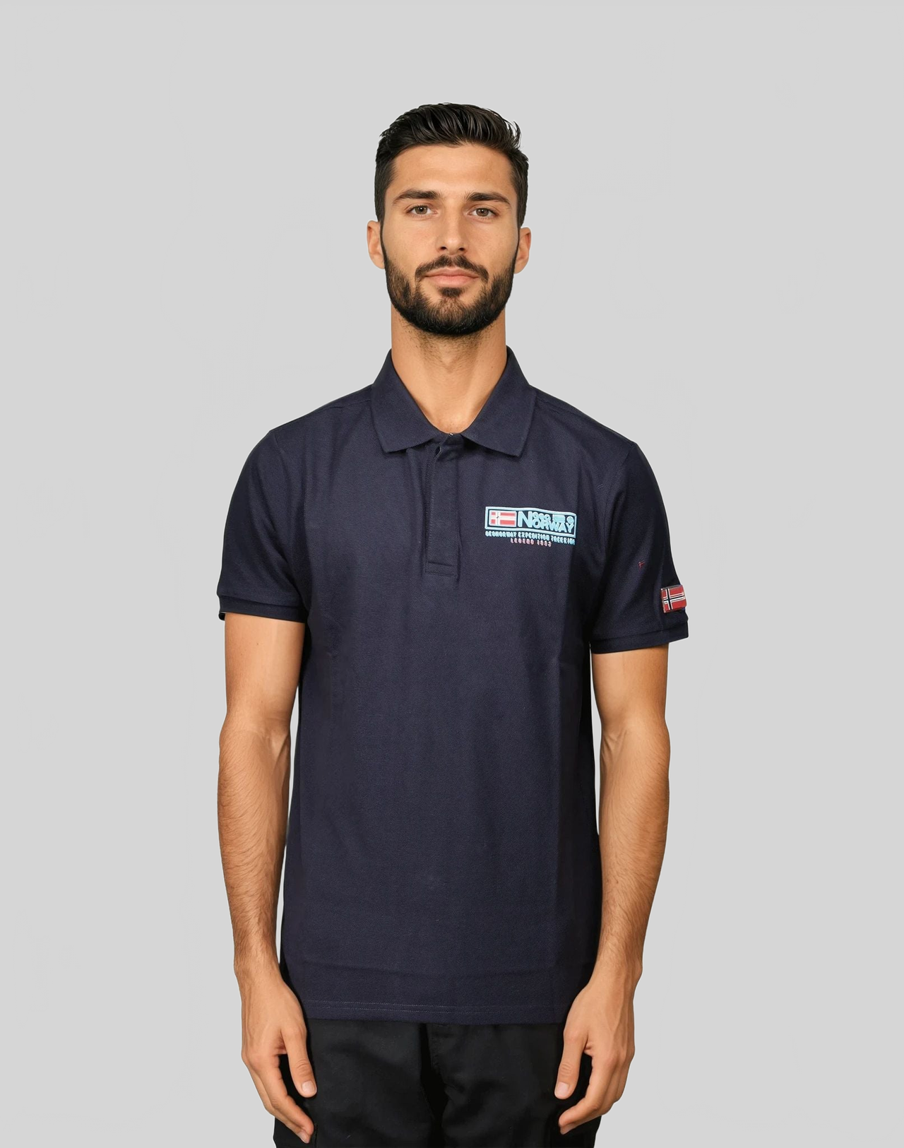 Geographical Norway Geográfica KOFFROY Hombre - Polo Manga Corta 100% Algodón - Geographical Norway KOFFROY_MEN_GRIS_CLAIR_S_SDB-KOFFROY_MEN_GRIS_CLAIR_M_SDB-KOFFROY_MEN_GRIS_CLAIR_L_SDBKOFFROY_MEN_GRIS_CLAIR_XL_SDB-KOFFROY_MEN_GRIS_CLAIR_XXL_SDB-KOFFROY_MEN_GRIS_CLAIR_3XL_SDB-KOFFROY_MEN_NOIR_S_S_SDB-KOFFROY_MEN_NOIR_M_SDB-KOFFROY_MEN_NOIR_L_SDB-KOFFROY_MEN_NOIR_XL_SDB