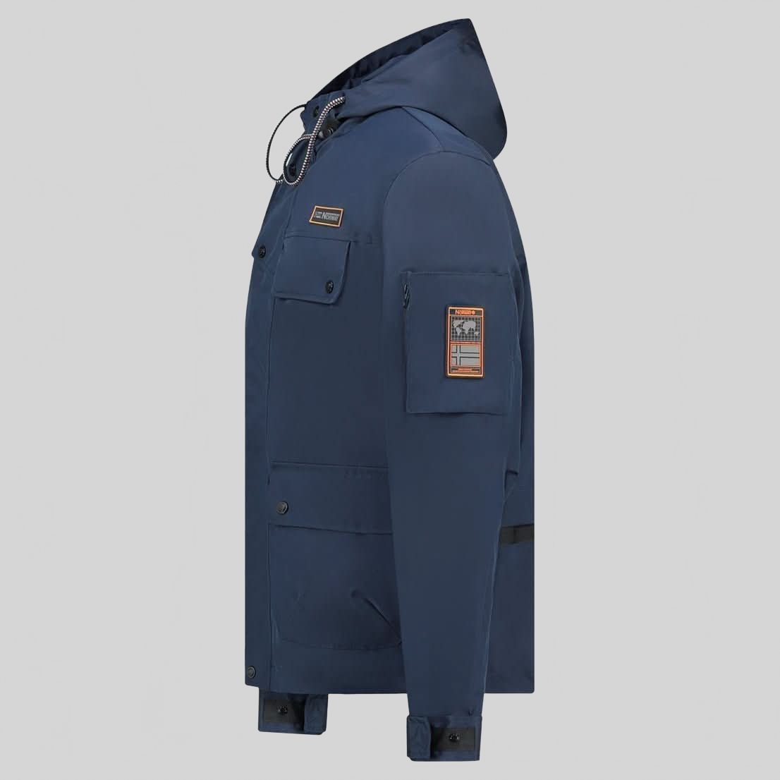 Geographical Norway BAKIROU Homme - Spring Jacket avec Capuche - Geographical Norway BAKIROU_MEN_KAKI_S_SDB-BAKIROU_MEN_KAKI_M_SDB-BAKIROU_MEN_KAKI_L_SDB-BAKIROU_MEN_KAKI_XL_SDB-BAKIROU_MEN_KAKI_XXL_SDB-BAKIROU_MEN_KAKI_3XL_SDB-BAKIROU_MEN_NOIR_S_SDB-BAKIROU_MEN_NOIR_M_SDB-BAKIROU_MEN_NOIR_L_SDB-BAKIROU_MEN_NOIR_XL_SDB