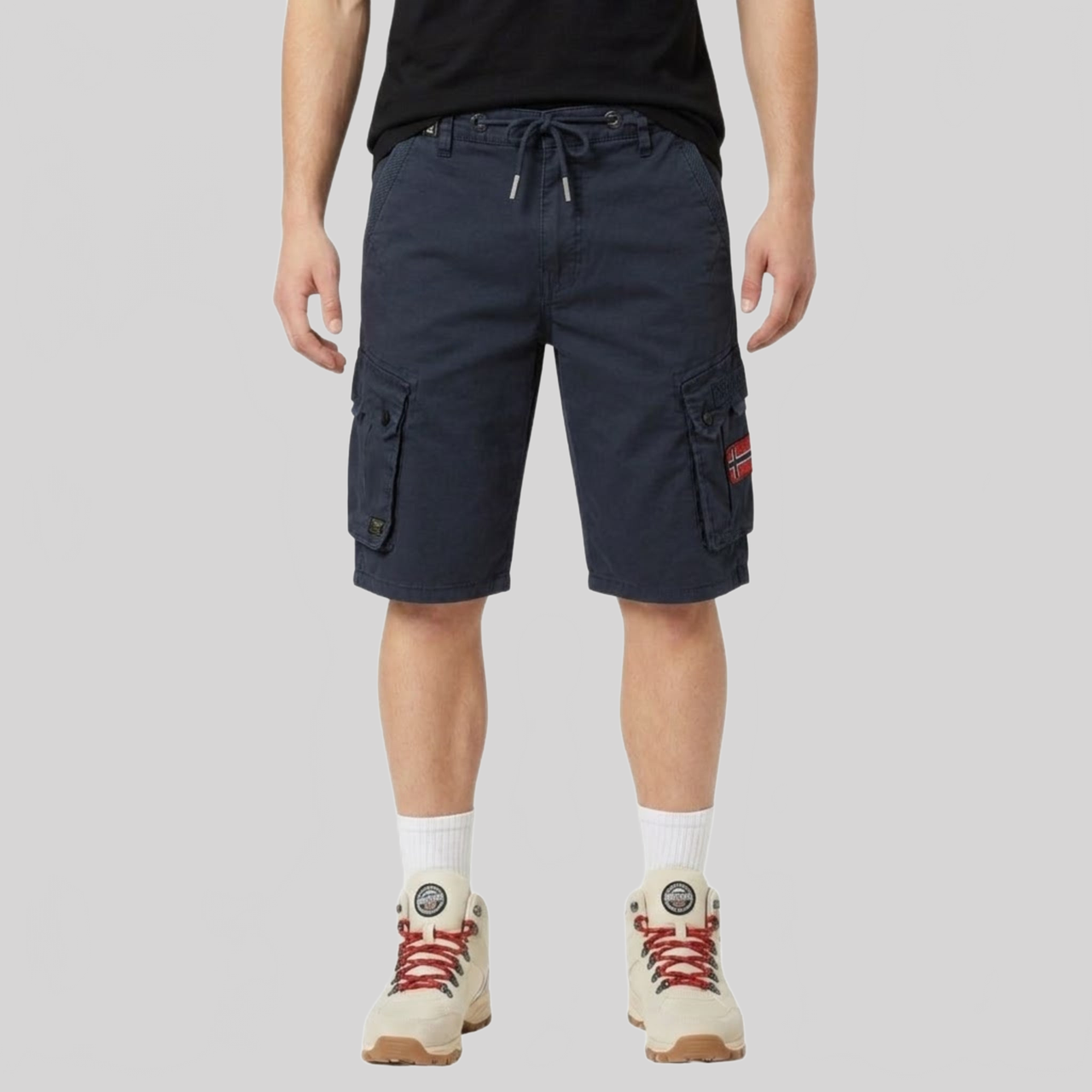 Geographical Norway Phenix Homme - Bermuda avec poches et drapeau - Geographical Norway PHENIX_MEN_KAKI_S_SDB-PHENIX_MEN_BLEU_S_SDB-PHENIX_MEN_MARINE_L_SDB-PHENIX_MEN_NOIR_L_SDB-PHENIX_MEN_KAKI_M_SDB-PHENIX_MEN_BLEU_XL_SDB-PHENIX_MEN_MARINE_XL_SDB-PHENIX_MEN_NOIR_XL_SDB-PHENIX_MEN_KAKI_L_SDB-PHENIX_MEN_BLEU_XXL_SDB