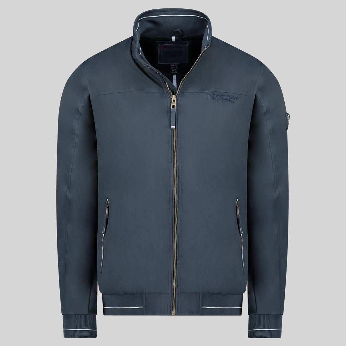 Geographical Geographical Norway DALEX Hombre - Chaqueta de primavera con bolsillo de cremallera y manga con escudo - Geographical Norway DALEX_MEN_BEIGE_S_SDB-DALEX_MEN_BEIGE_M_SDB-DALEX_MEN_BEIGE_L_SDB-DALEX_MEN_BEIGE_XL_SDB-DALEX_MEN_BEIGE_XXL_SDB-DALEX_MEN_BEIGE_3XL_SDB-DALEX_MEN_MARINE_S_SDB-DALEX_MEN_MARINE_M_SDB-DALEX_MEN_MARINE_L_SDB-DALEX_MEN_MARINE_XL_SDB