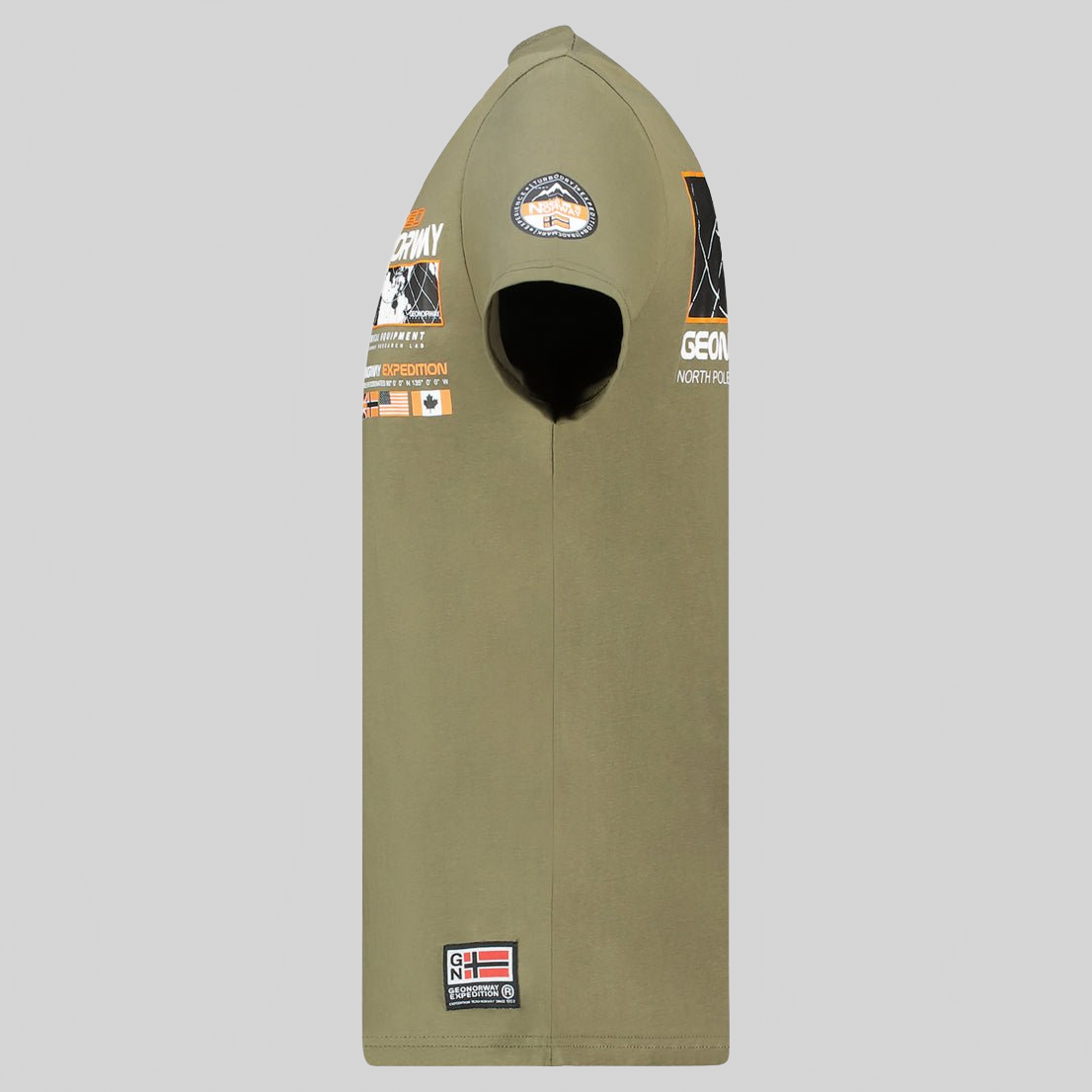 Geographical Norway JHOLME - T-Shirt Homme Manches Courtes avec Drapeau - Geographical Norway JHOLME_MEN_BLEU_CIEL_S_SDB-JHOLME_MEN_BLANC_S_SDB-JHOLME_MEN_BLEU_CIEL_M_SDB-JHOLME_MEN_BLANC_M_SDB-JHOLME_MEN_BLEU_CIEL_L_SDB-JHOLME_MEN_BLANC_L_SDB-JHOLME_MEN_BLEU_CIEL_XL_SDB-JHOLME_MEN_BLANC_XL_SDB-JHOLME_MEN_BLEU_CIEL_XXL_SDB-JHOLME_MEN_BLANC_XXL_SDB