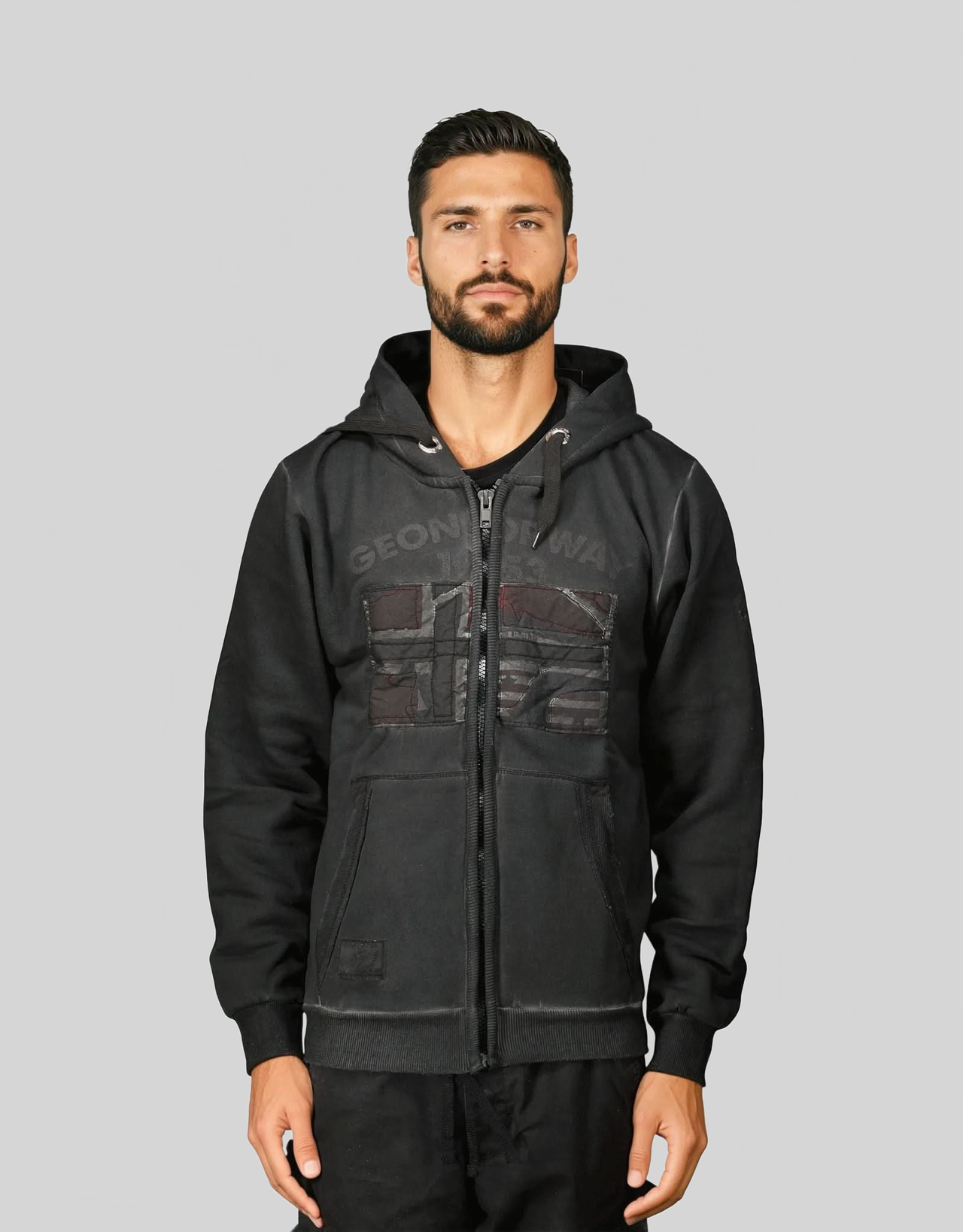 Geographical Norway Gotz Homme - Pull a capuche zippé - Geographical Norway GOTZ_MEN_BLEU_M_EO_SDB-GOTZ_MEN_BLEU_L_EO_SDB-GOTZ_MEN_BLEU_XL_EO_SDB-GOTZ_MEN_BLEU_XXL_EO_SDB-GOTZ_MEN_BLEU_3XL_EO_SDB-GOTZ_MEN_GRIS_CLAIR_M_EO_SDB-GOTZ_MEN_GRIS_CLAIR_L_EO_SDB-GOTZ_MEN_GRIS_CLAIR_XL_EO_SDB-GOTZ_MEN_GRIS_CLAIR_XXL_EO_SDB-GOTZ_MEN_GRIS_CLAIR_3XL_EO_SDB