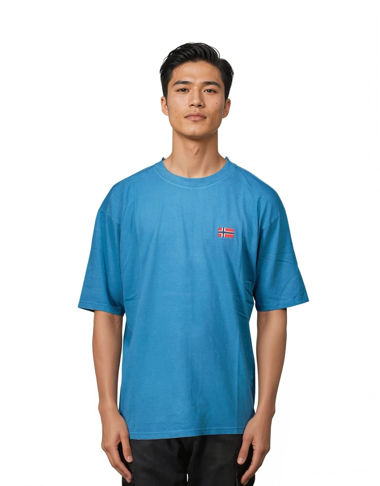 Geographical Norway Joversize Homme - Oversize T-Shirt mit Brustflagge - Geographical Norway JOVERSIZE_MEN_BLEU_S_SDB-JOVERSIZE_MEN_BORDEAUX_S_SDB-JOVERSIZE_MEN_BLEU_M_SDB-.JOVERSIZE_MEN_BORDEAUX_M_SDB-JOVERSIZE_MEN_BLEU_L_SDB-JOVERSIZE_MEN_BORDEAUX_L_SDB-JOVERSIZE_MEN_BLEU_XL_SDB-JOVERSIZE_MEN_BORDEAUX_XL_SDB-JOVERSIZE_MEN_BLEU_XXL_SDB-JOVERSIZE_MEN_BORDEAUX_XXL_SDB