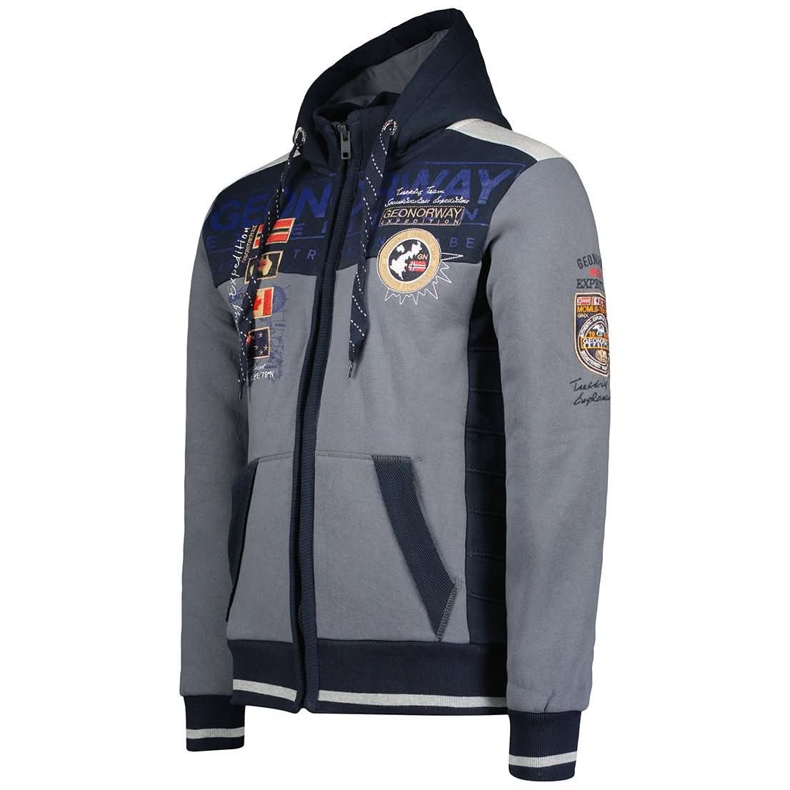 Geographical Norway Geographical Norway Geday Hombre - Sudadera con cremallera - Geographical Norway GEDAY_MEN_MARINE_S_EO_SDB-GEDAY_MEN_GRIS_FONCE_S_EO_SDB-GEDAY_MEN_GRIS_CLAIR_S_EO_SDB-GEDAY_MEN_NOIR_S_EODB-GEDAY_MEN_MARINE_M_EO_SDB-GEDAY_MEN_GRIS_CLAIR_M_EO_SDB-GEDAY_MEN_NOIR_M_EO_SDB-GEDAY_MEN_GRIS_FONCE_M_EO_SDB-GEDAY_MEN_MARINE_L_EO_SDB-GEDAY_MEN_NOIR_L_EO_SDB