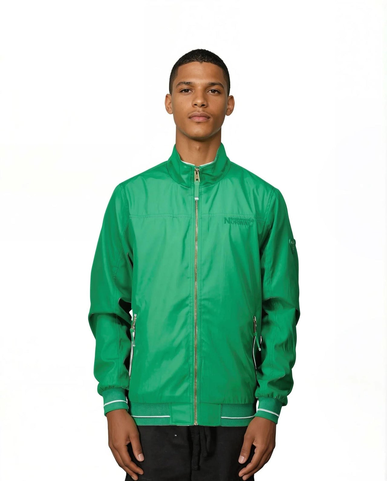 Geographical Geographical Norway DALEX Hombre - Chaqueta de primavera con bolsillo de cremallera y manga con escudo - Geographical Norway DALEX_MEN_BEIGE_S_SDB-DALEX_MEN_BEIGE_M_SDB-DALEX_MEN_BEIGE_L_SDB-DALEX_MEN_BEIGE_XL_SDB-DALEX_MEN_BEIGE_XXL_SDB-DALEX_MEN_BEIGE_3XL_SDB-DALEX_MEN_MARINE_S_SDB-DALEX_MEN_MARINE_M_SDB-DALEX_MEN_MARINE_L_SDB-DALEX_MEN_MARINE_XL_SDB