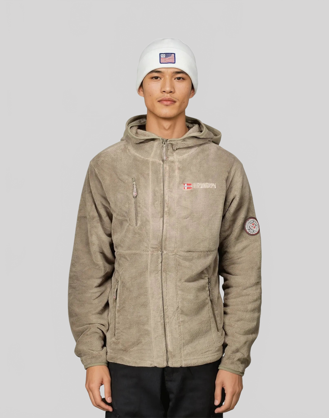 Geographical Norway UPLOAD Hood Homme - Polaire zippée - Geographical Norway UPLOAD_MEN_HOOD_TAUPE_S_SDB-UPLOAD_MEN_HOOD_NOIR_S_SDB-UPLOAD_MEN_HOOD_MARINE_S_SDB-UPLOAD_MEN_HOOD_TAUPE_M_SDB-UPLOAD_MEN_HOOD_NOIR_M_SDB-UPLOAD_MEN_HOOD_MARINE_M_SDB-UPLOAD_MEN_HOOD_GRIS_FONCE_M_SDB-UPLOAD_MEN_HOOD_TAUPE_L_SDB-UPLOAD_MEN_HOOD_NOIR_L_SDB-UPLOAD_MEN_HOOD_MARINE_L_SDB