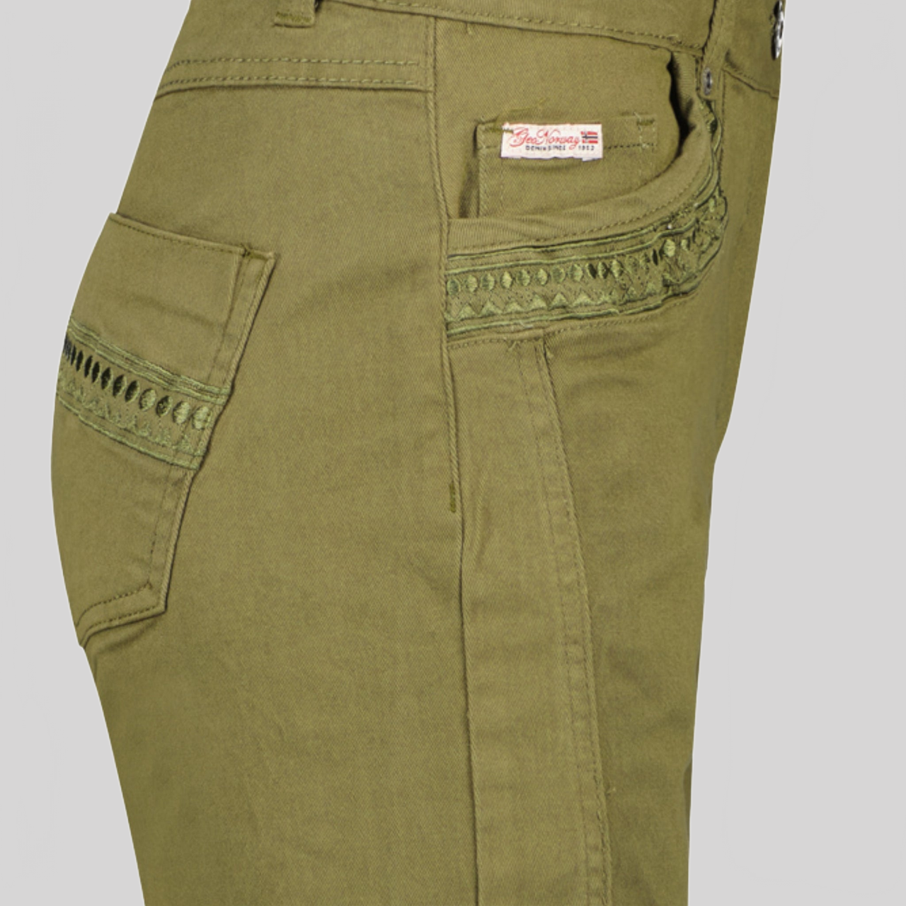 Geographical Norway Primael Femme - Bermuda avec poches avant et arrière - Geographical Norway PRIMAEL_LADY_BEIGE_S_SDB-PRIMAEL_LADY_KAKI_S_SDB-PRIMAEL_LADY_MARINE_S_SDB-PRIMAEL_LADY_BEIGE_M_SDB-PRIMAEL_LADY_KAKI_M_SDB-PRIMAEL_LADY_MARINE_M_SDB-PRIMAEL_LADY_BEIGE_L_SDB-PRIMAEL_LADY_KAKI_L_SDB-PRIMAEL_LADY_MARINE_L_SDB-PRIMAEL_LADY_BEIGE_XL_SDB