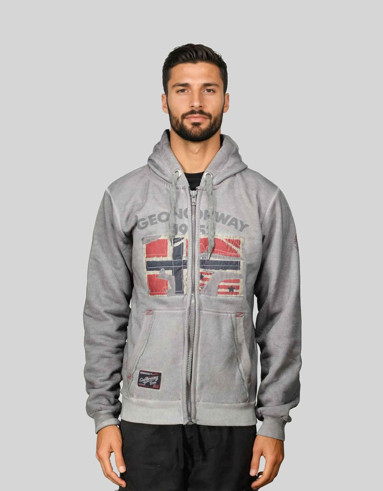 Geographical Norway Gotz Homme - Pull a capuche zippé - Geographical Norway GOTZ_MEN_BLEU_M_EO_SDB-GOTZ_MEN_BLEU_L_EO_SDB-GOTZ_MEN_BLEU_XL_EO_SDB-GOTZ_MEN_BLEU_XXL_EO_SDB-GOTZ_MEN_BLEU_3XL_EO_SDB-GOTZ_MEN_GRIS_CLAIR_M_EO_SDB-GOTZ_MEN_GRIS_CLAIR_L_EO_SDB-GOTZ_MEN_GRIS_CLAIR_XL_EO_SDB-GOTZ_MEN_GRIS_CLAIR_XXL_EO_SDB-GOTZ_MEN_GRIS_CLAIR_3XL_EO_SDB