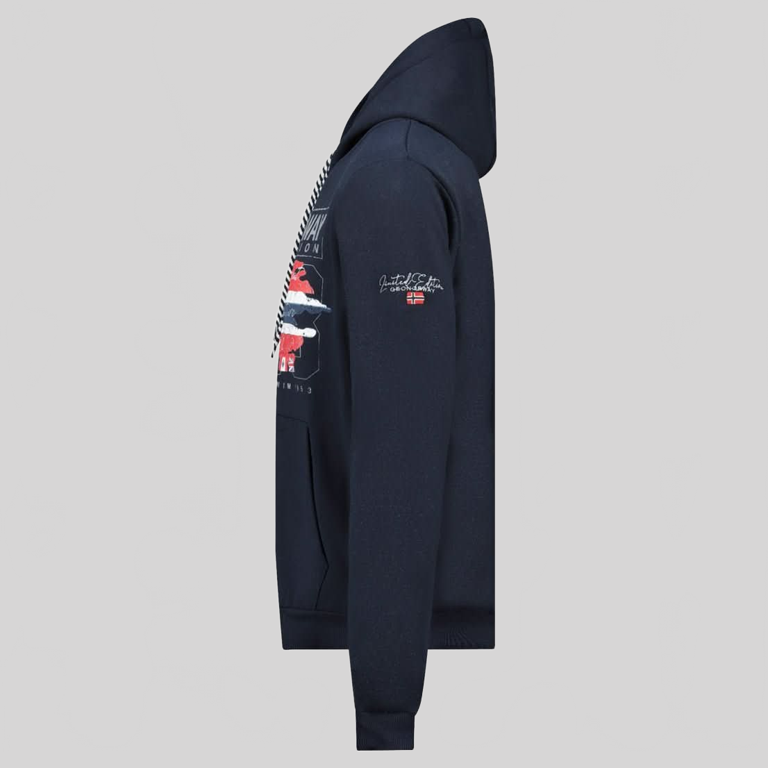 Geographical Norway GRUSTY Hombre - Sudadera con capucha con estampados y bandera - Geographical Norway GRUSTY_MEN_MARINE_S_SDB-GRUSTY_MEN_BLANC_S_SDB-GRUSTY_MEN_MARINE_M_SDB-GRUSTY_MEN_WHITE_M_SDB-GRUSTY_MEN_MARINE_L_SDB-GRUSTY_MEN_WHITE_L_SDB-GRUSTY_MEN_MARINE_XL_SDB-GRUSTY_MEN_WHITE_XL_SDB-GRUSTY_MEN_MARINE_XXL_SDB-GRUSTY_MEN_WHITE_XXL_SDB