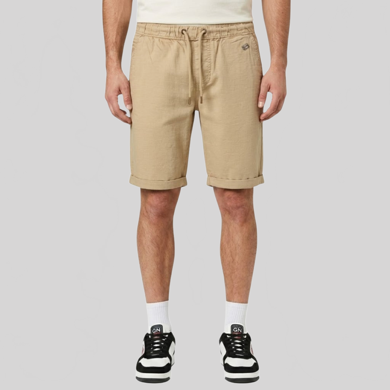 Geographical Norway Ponge Homme - Bermuda avec badge et poches arrière - Geographical Norway PONGE_MEN_NOIR_S_SDB-PONGE_MEN_MARINE_S_SDB-PONGE_MEN_BLANC_CASSE_S_SDB-PONGE_MEN_BEIGE_S_SDB-PONGE_MEN_KAKI_S_SDB-PONGE_MEN_BLANC_CASSE_M_SDB-PONGE_MEN_BEIGE_M_SDB-PONGE_MEN_KAKI_M_SDB-PONGE_MEN_MARINE_M_SDB-PONGE_MEN_NOIR_M_SDB