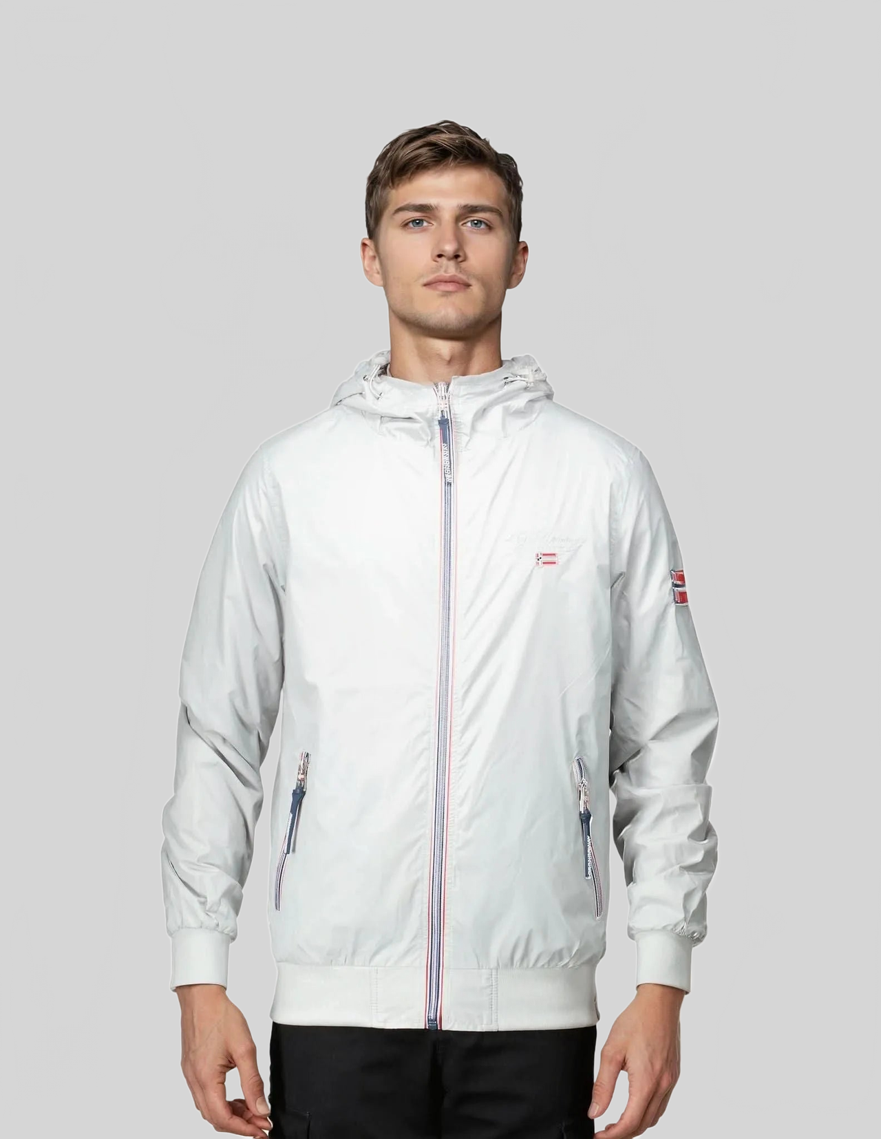 Geographical Norway Geographical Norway ARRIVIAL Hombre - Chaqueta Primavera Reversible con Capucha - Geographical Norway ARRIVIAL_MEN_GRIS_CLAIR_S_SDB-ARRIVIAL_MEN_GRIS_CLAIR_M_SDB-ARRIVIAL_MEN_GRIS_CLAIR_L_SDB-ARRIVIAL_MEN_GRIS_CLAIR_XL_SDB-ARRIVIAL_MEN_GRIS_CLAIR_XXL_SDB-ARRIVIAL_MEN_GRIS_CLAIR_3XL_SDB-ARRIVIAL_MEN_KAKI_SDB-ARRIVIAL_MEN_KAKI_M_SDB-ARRIVIAL_MEN_KAKI_L_SDB-ARRIVIAL_MEN_KAKI_XL_SDB