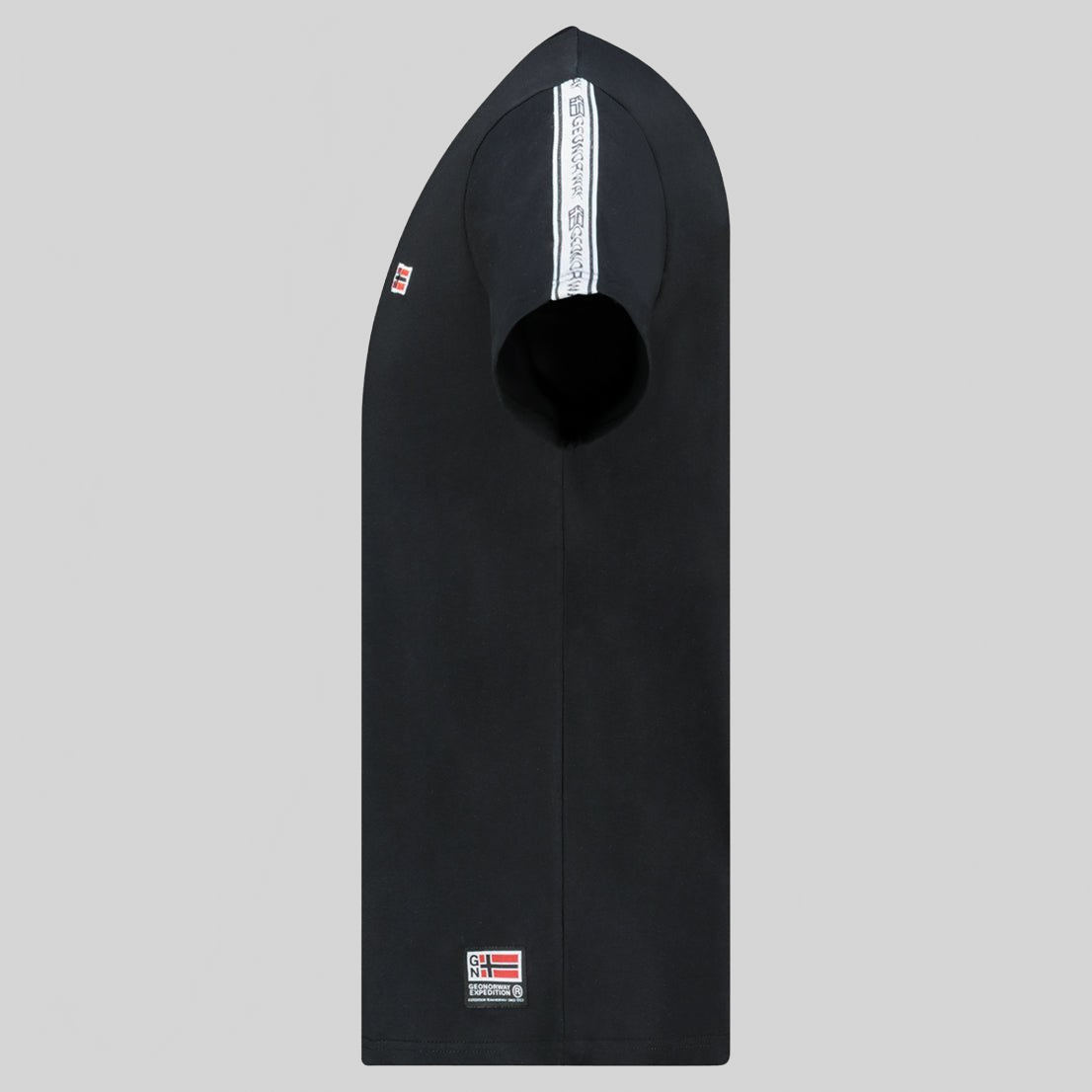 Geographical Norway Javenger - T-Shirt Homme Manches Courtes avec Drapeau - Geographical Norway JAVENGER_MEN_GRIS_CLAIR_S_SDB-JAVENGER_MEN_NOIR_S_SDB-JAVENGER_MEN_BLANC_S_SDB-JAVENGER_MEN_MARINE_S_SDB-JAVENGER_MEN_KAKI_S_SDB-JAVENGER_MEN_BLANC_M_SDB-JAVENGER_MEN_MARINE_M_SDB-JAVENGER_MEN_KAKI_M_SDB-JAVENGER_MEN_NOIR_M_SDB-JAVENGER_MEN_GRIS_CLAIR_M_SDB