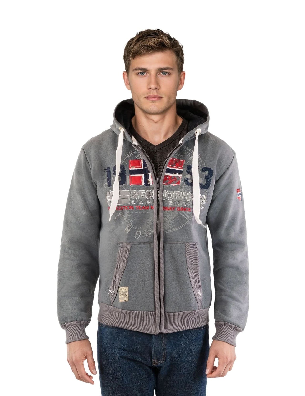 Geographical Norway Gapigal Uomo - Geographical Geographical Norway GAPIGAL_MEN_BEIGE_M_EO_SDB-GAPIGAL_MEN_BEIGE_L_EO_SDB-GAPIGAL_MEN_BEIGE_XL_EO_SDB- Felpa con zip e cappuccioGAPIGAL_MEN_BLEU_S_EO_SDB-GAPIGAL_MEN_BLEU_M_EO_SDB-GAPIGAL_MEN_BLEU_L_EO_SDB-GAPIGAL_MEN_BLEU_XL_EO_SDB-GAPIGAL_MEN_BLEU_XXL_EO_SDB-GAPIGAL_MEN_CORAIL_M_EO_SDB-GAPIGAL_MEN_CORAIL_L_EO_SDB